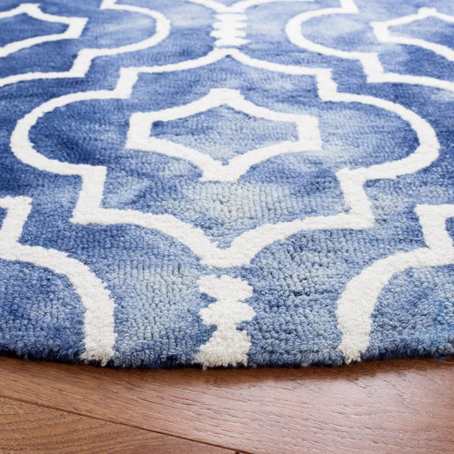 Safavieh Dip Dye 7'-0" x 7'-0" Rug in Navy / Ivory