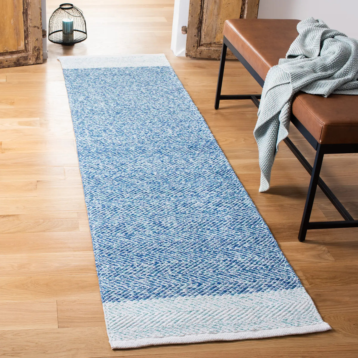 Safavieh Nantucket 2'-3" x 8'-0" Rug in Ivory / Blue