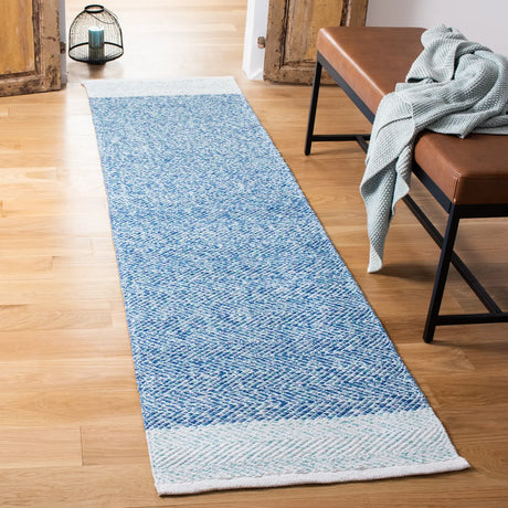 Safavieh Nantucket 2'-3" x 8'-0" Rug in Ivory / Blue