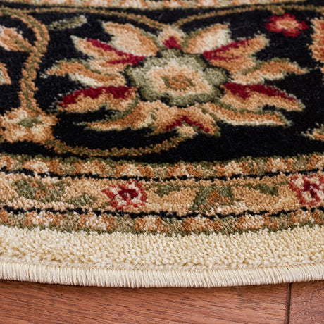 Safavieh Lyndhurst 5'-3" x 5'-3" Rug in Ivory / Black