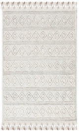 Safavieh Casablanca 4'-0" x 6'-0" Rug in Silver