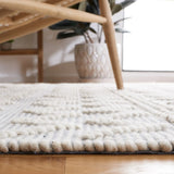 Safavieh Natura 4'-0" x 6'-0" Rug in Ivory / Light Blue