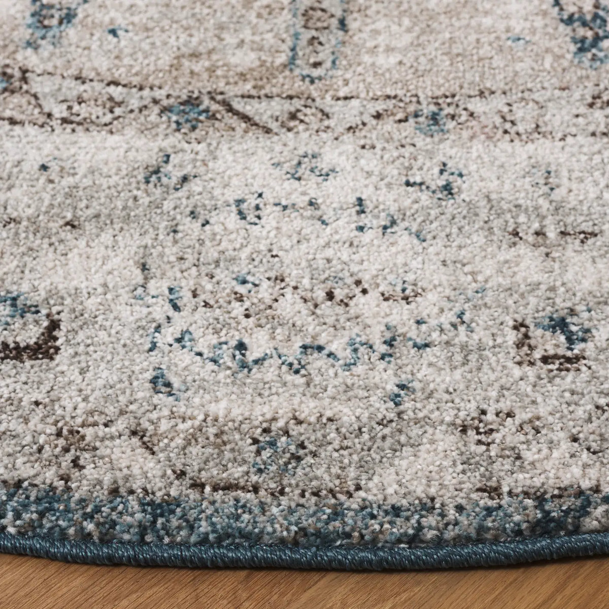 Safavieh Vintage Tabriz 6'-7" x 6'-7" Rug in Grey / Blue