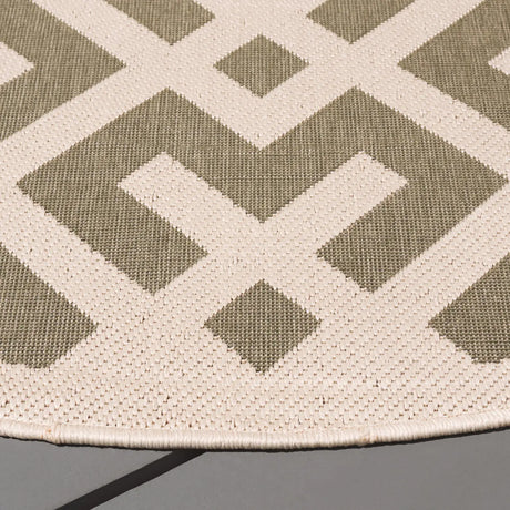 Safavieh Courtyard 5'-3" x 5'-3" Rug in Green / Bone