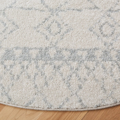 Safavieh Tulum 5'-0" x 5'-0" Rug in Ivory / Light Grey