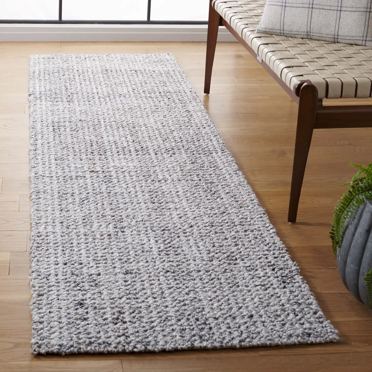 Safavieh Abstract 2'-3" x 8'-0" Rug in Light Grey