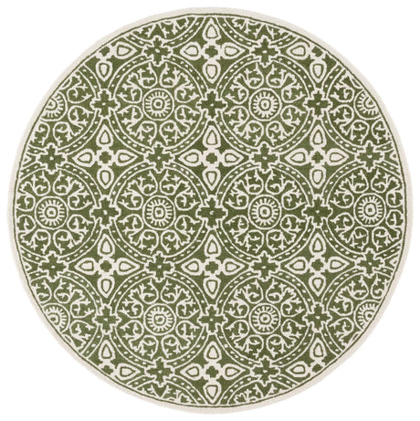 Safavieh Metro 6'-0" x 6'-0" Rug in Green / Ivory