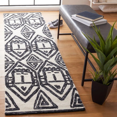 Safavieh Metro 2'-3" x 9'-0" Rug in Black / Ivory