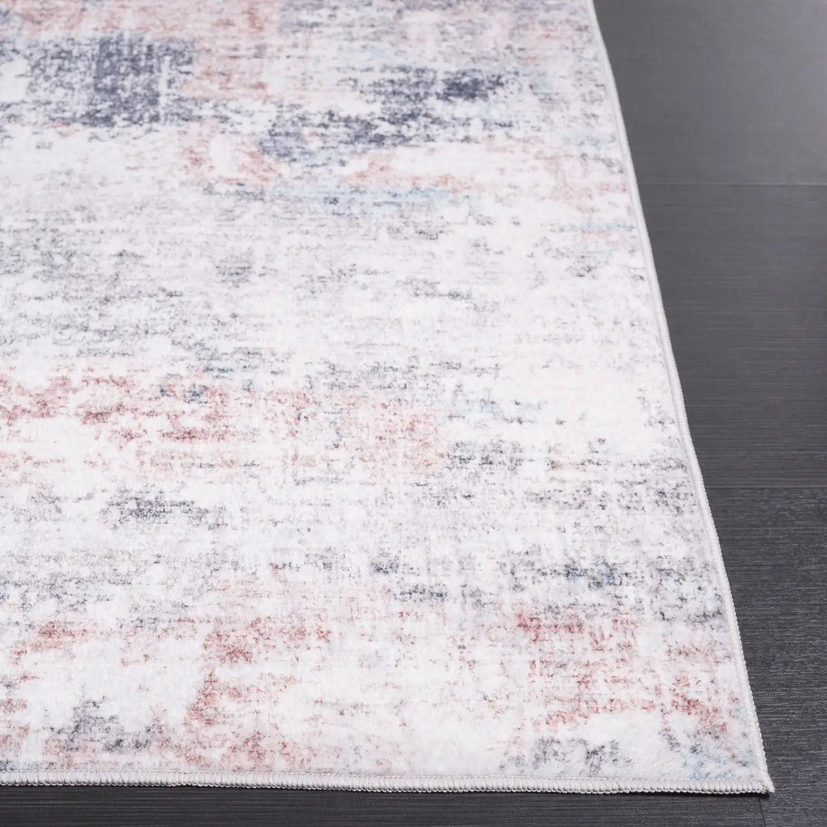 Safavieh Santa Monica 4'-0" x 6'-0" Rug in Beige / Teal
