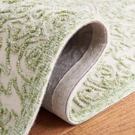 Safavieh Trace 4'-0" x 6'-0" Rug in Ivory / Green