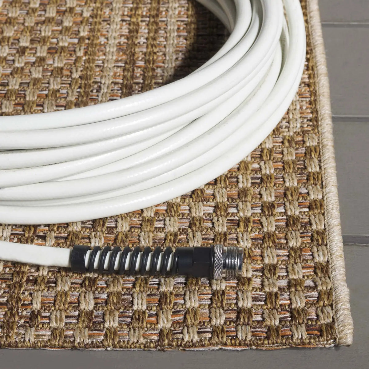 Safavieh Sisal All-Weather 4'-0" x 6'-0" Rug in Natural / Brown