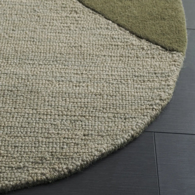 Safavieh Novelty 5'-0" x 8'-0" Rug in Green