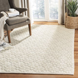 Safavieh Martha Stewart 4'-0" x 6'-0" Rug in Ivory