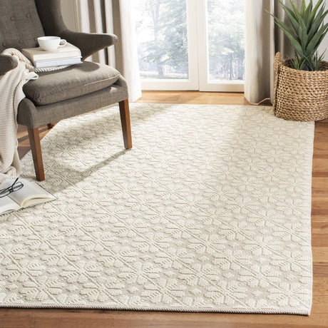 Safavieh Martha Stewart 4'-0" x 6'-0" Rug in Ivory