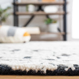 Safavieh Blossom 4'-0" x 6'-0" Rug in Black / Ivory