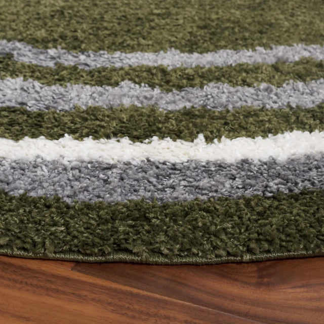 Safavieh Border & Stripe Shag 200 6'-7" x 6'-7" Rug in Green