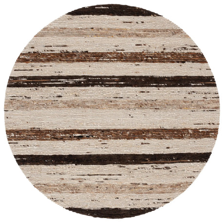 Safavieh Marbella 6'-0" x 6'-0" Rug in Brown / Beige