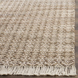 Safavieh Boston 4'-0" x 6'-0" Rug in Beige / Ivory