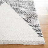 Safavieh Natura 4'-0" x 6'-0" Rug in Ivory / Grey
