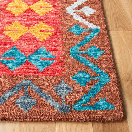 Safavieh Aspen 4'-0" x 6'-0" Rug in Brown / Red