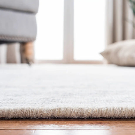 Safavieh Restoration Vintage 4'-0" x 6'-0" Rug in Grey / Ivory