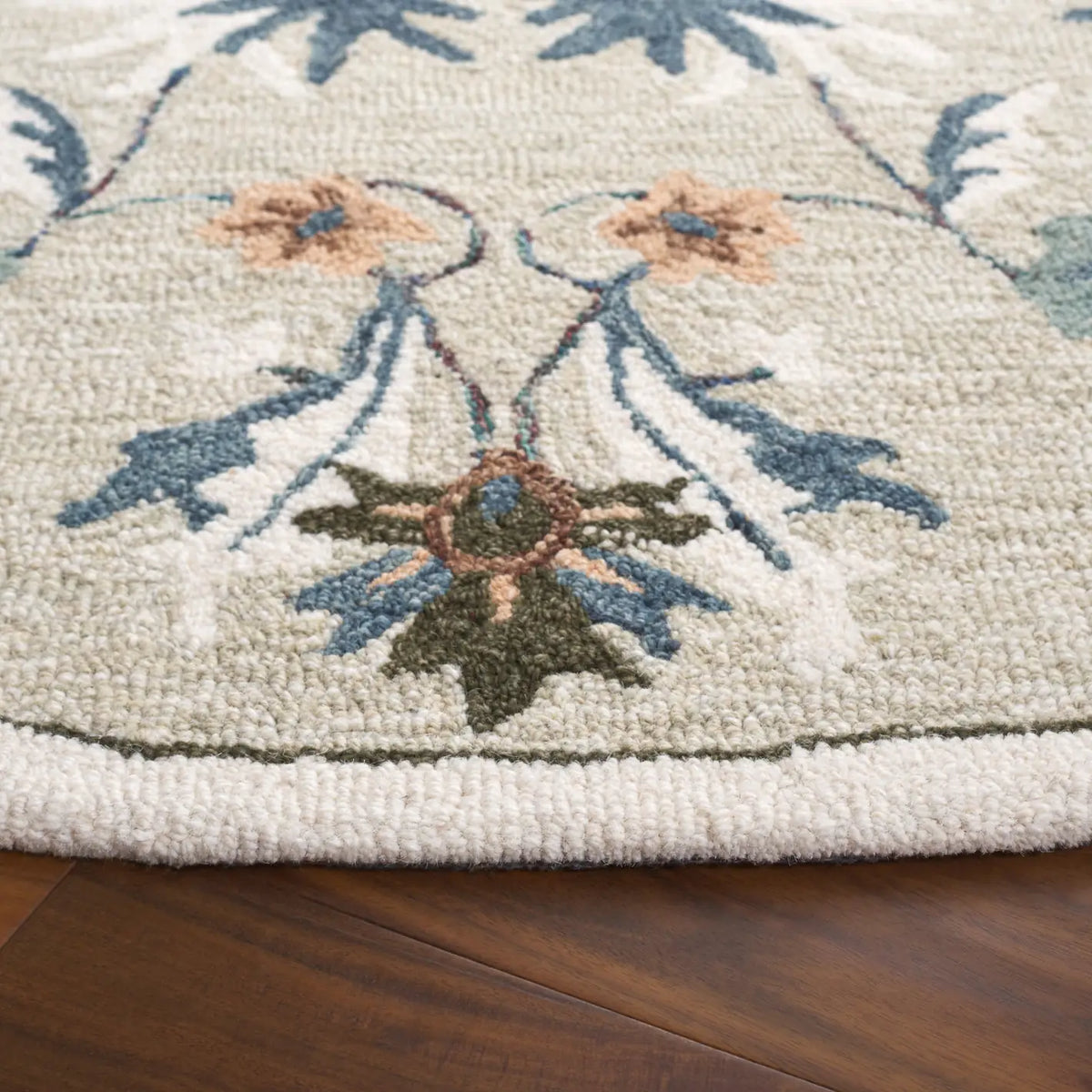 Safavieh Blossom 6'-0" x 6'-0" Rug in Sage / Blue