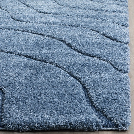 Safavieh Florida Shag 5'-3" x 7'-6" Rug in Light Blue / Blue
