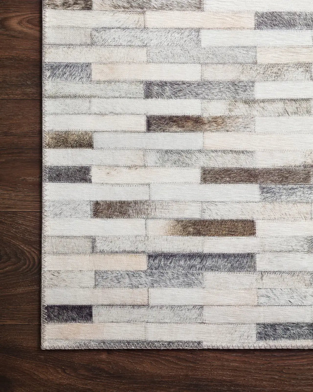 Loloi Maddox Mad-01 Ivory / Grey Rugs - corner on wood