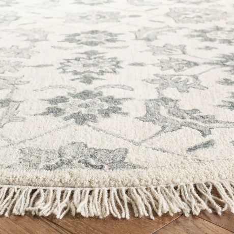 Safavieh Aspen 7'-0" x 7'-0" Rug in Green / Grey