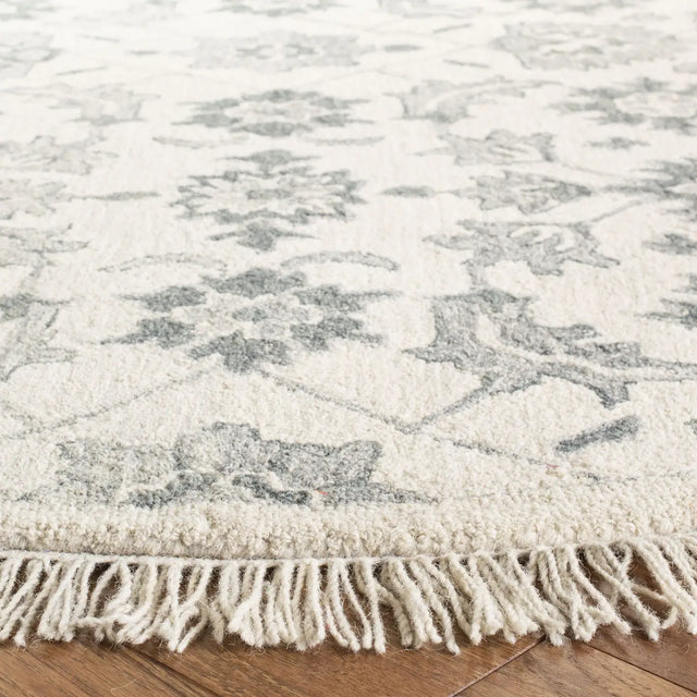 Safavieh Aspen 7'-0" x 7'-0" Rug in Green / Grey