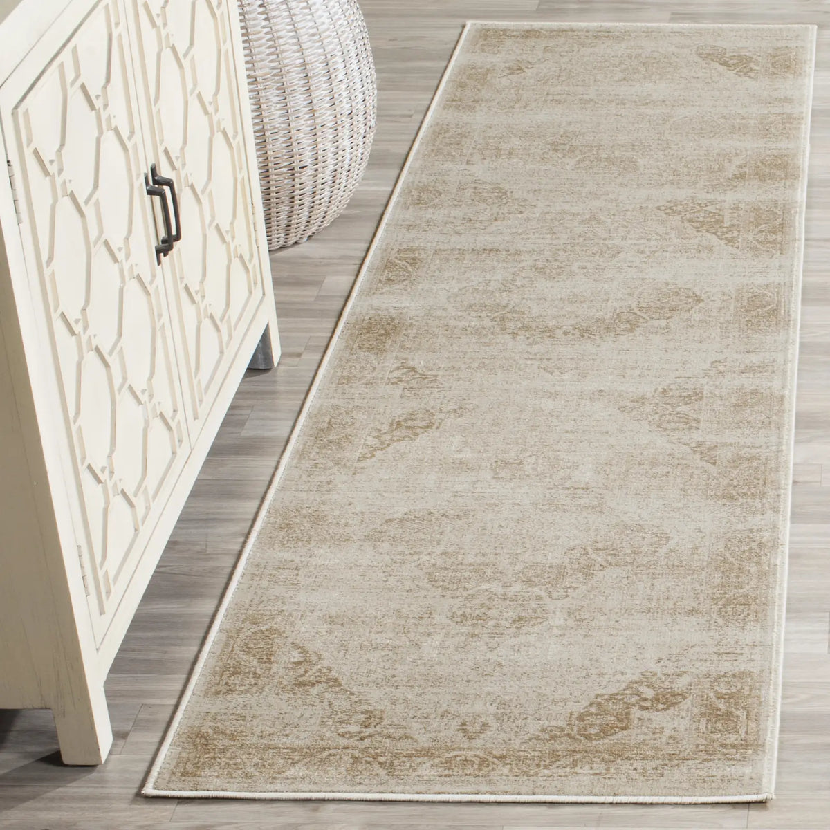 Safavieh Vintage 2'-2" x 8'-0" Rug in Stone