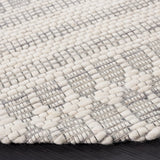 Safavieh Marbella 6'-0" x 6'-0" Rug in Grey / Ivory