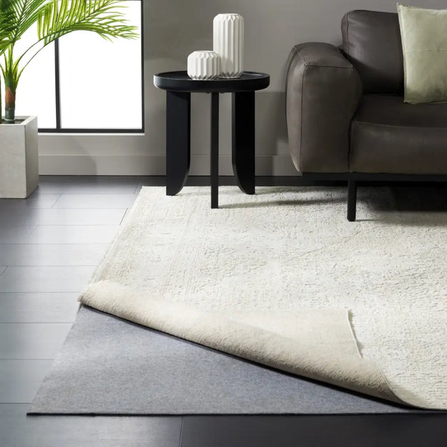 Safavieh Padding 5'-0" x 8'-0" Rug in Grey