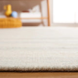 Safavieh Dhurries 4'-0" x 6'-0" Rug in Light Blue / Ivory