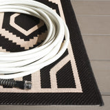 Safavieh Courtyard 5'-3" x 7'-7" Rug in Black / Beige