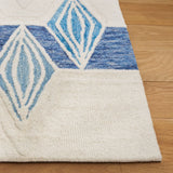 Safavieh Metro 4'-0" x 6'-0" Rug in Ivory / Blue