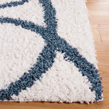 Safavieh Calico Shag 4'-0" x 6'-0" Rug in Ivory / Blue