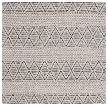 Safavieh Marbella 6'-0" x 6'-0" Rug in Silver / Black