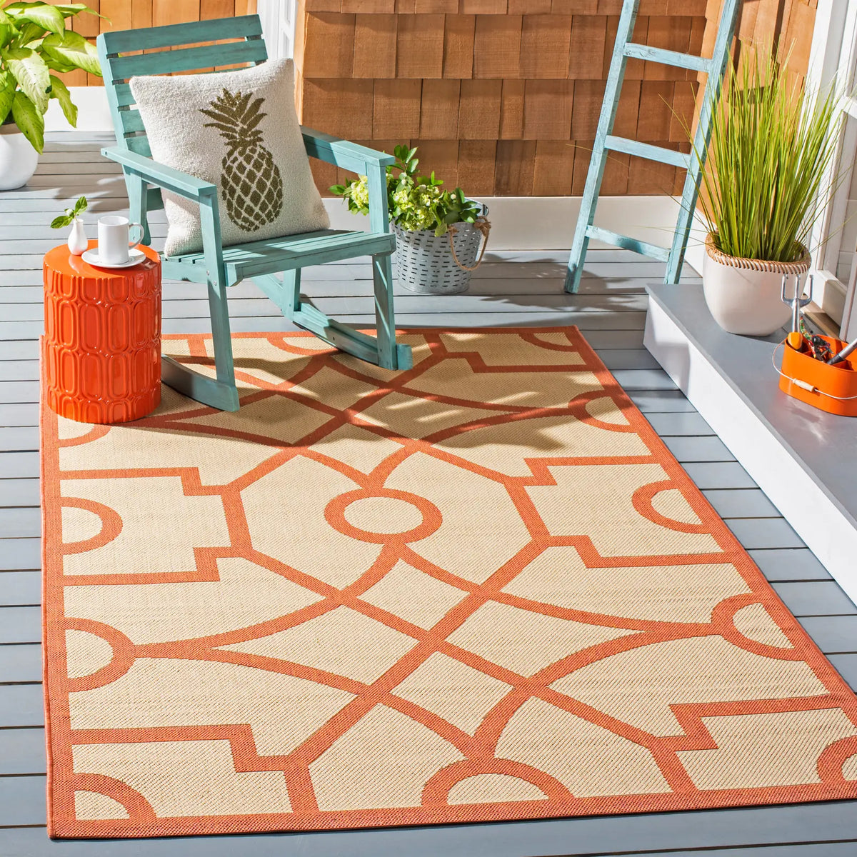 Safavieh Martha Stewart 4'-0" x 5'-7" Rug in Beige / Terracotta