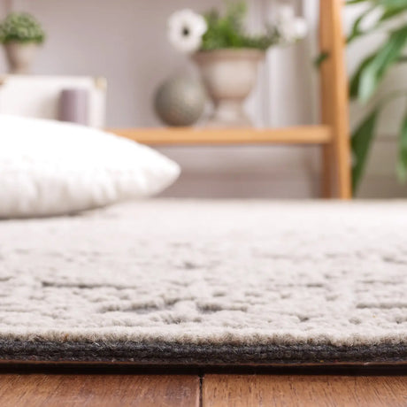 Safavieh Trace 4'-0" x 6'-0" Rug in Dark Grey / Light Grey