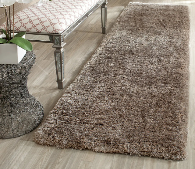 Safavieh Sg-Sbs-South Beach Shag 2'-3" x 8'-0" Rug in Silver