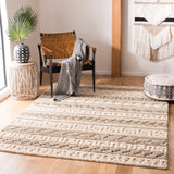 Safavieh Natural Fiber 4'-0" x 6'-0" Rug in Green / Ivory