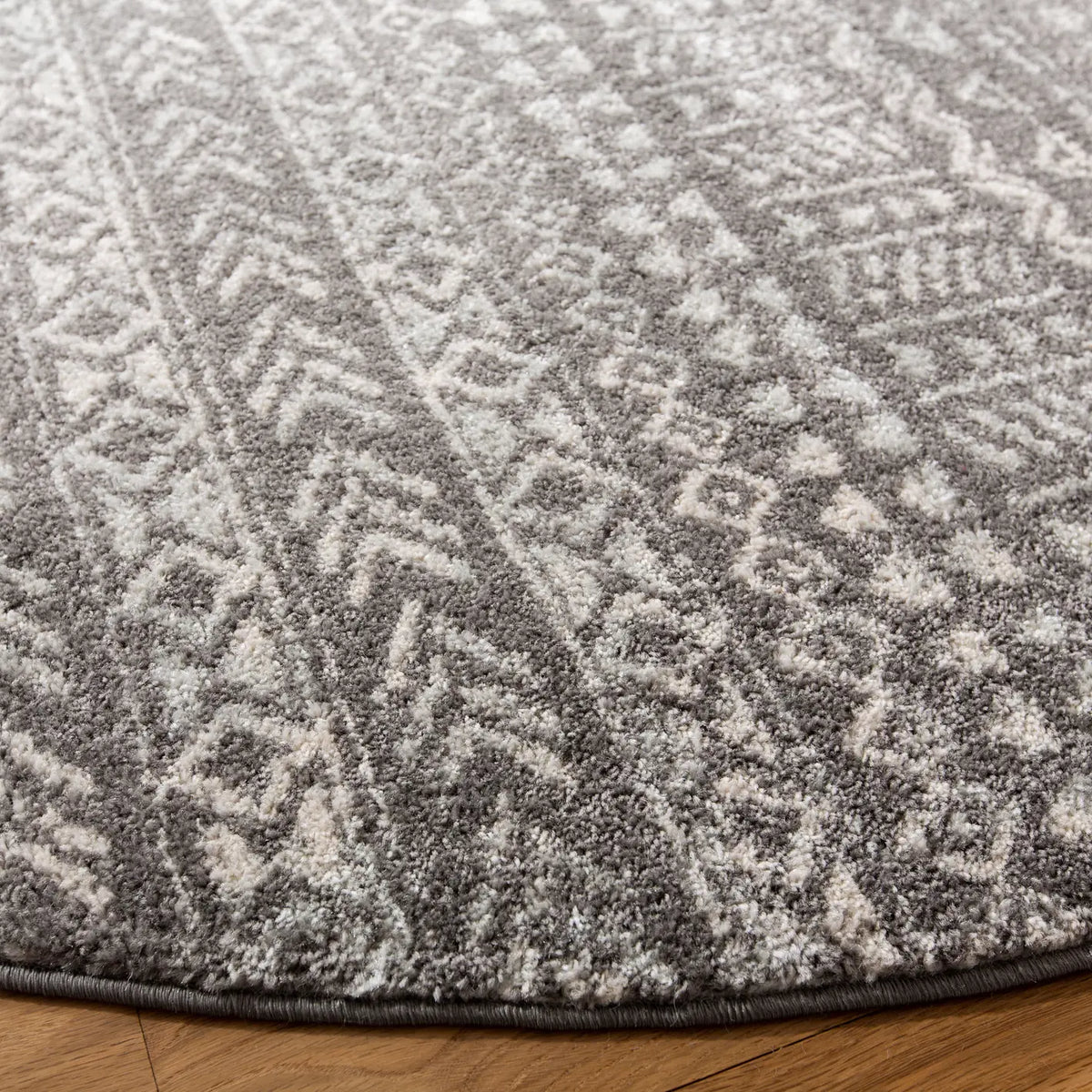 Safavieh Tulum 5'-0" x 5'-0" Rug in Dark Grey / Ivory