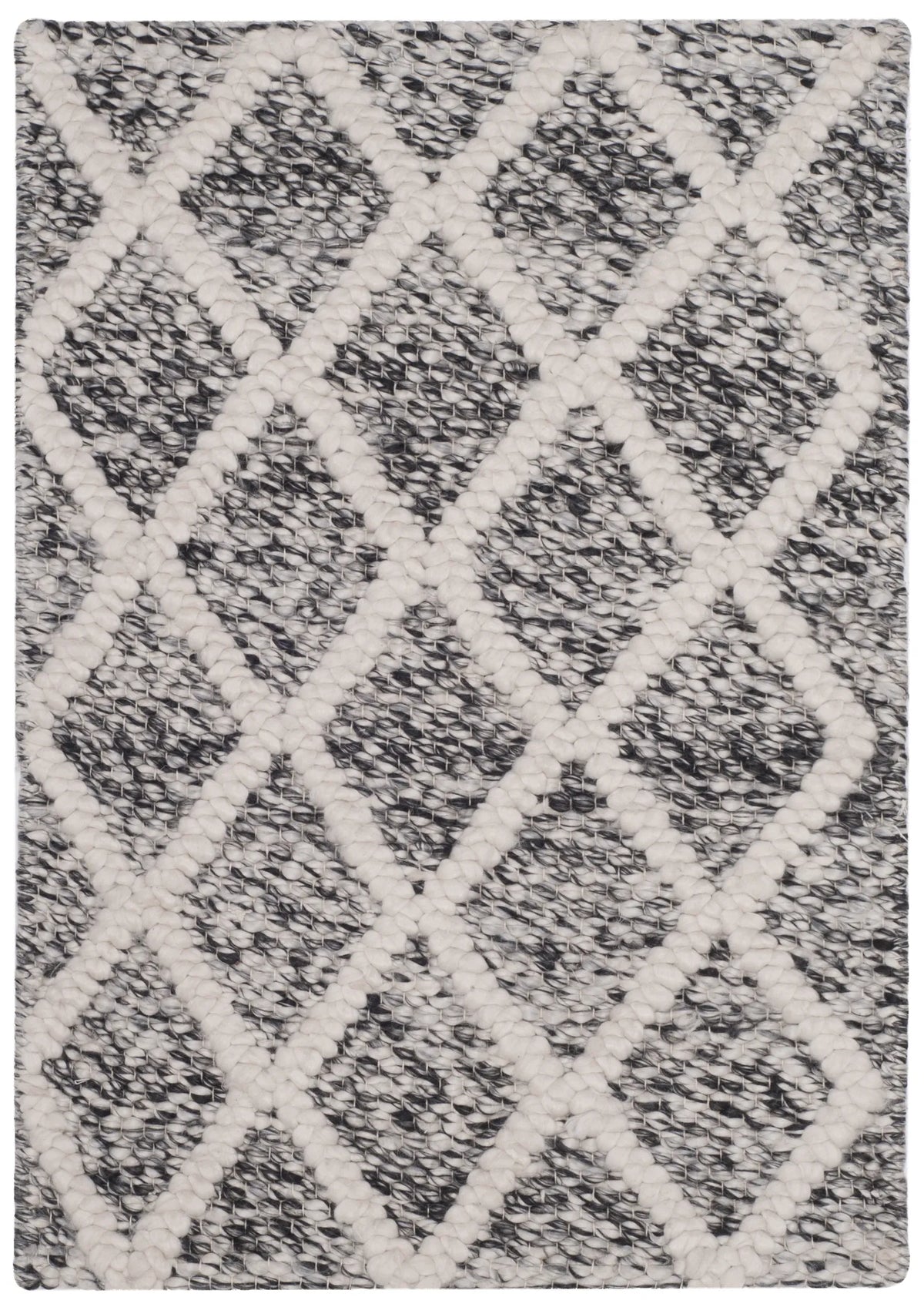 Safavieh Natura 2'-0" x 3'-0" Rug in Ivory / Black