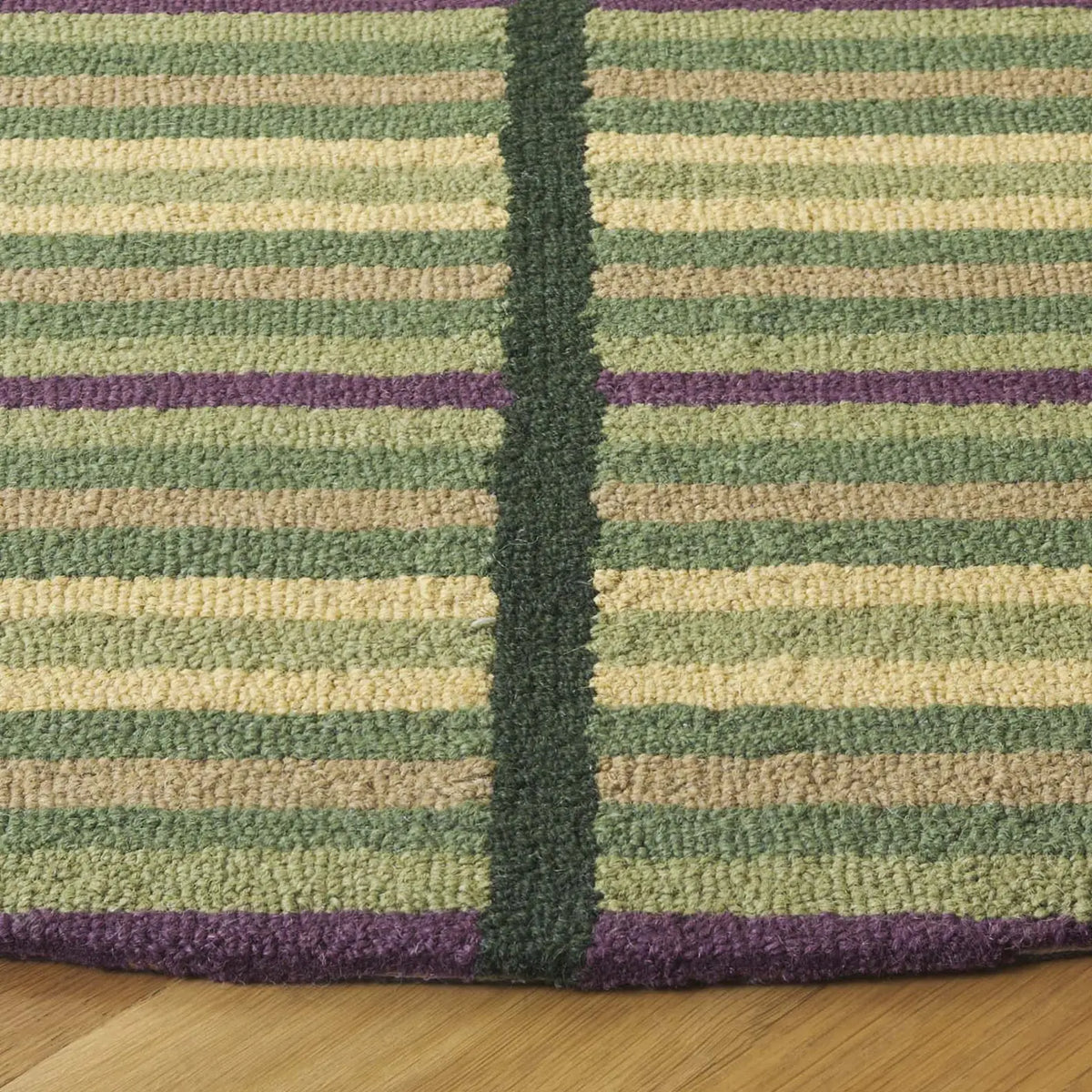 Safavieh Metro 6'-0" x 6'-0" Rug in Green / Gold