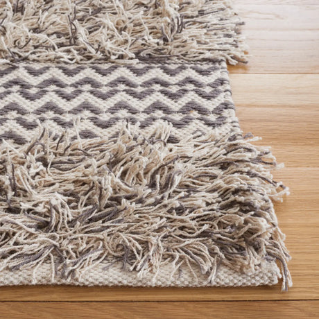 Safavieh Natura 3'-0" x 5'-0" Rug in Grey / Ivory