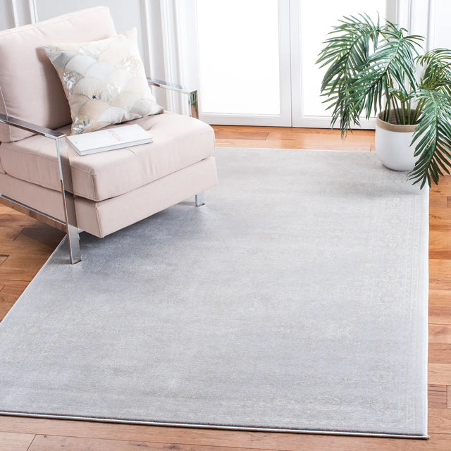 Safavieh Carnegie 5'-1" x 7'-6" Rug in Light Grey / Grey