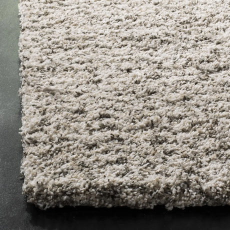 Safavieh Hudson Shag 5'-1" x 7'-6" Rug in Ivory / Grey