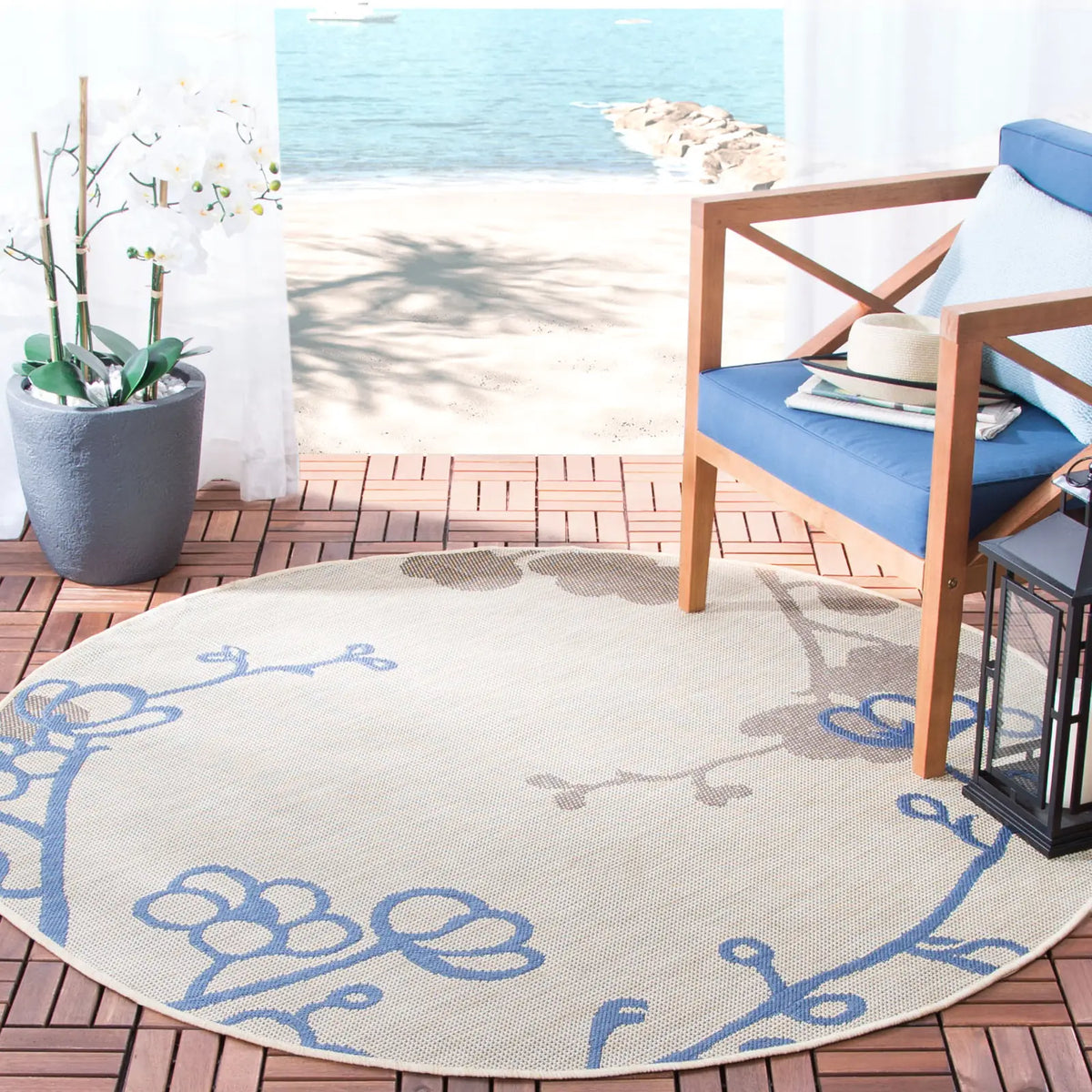 Safavieh Courtyard 5'-3" x 5'-3" Rug in Natural Brown / Blue