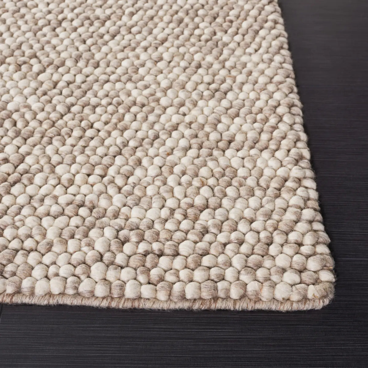 Safavieh Natura 5'-0" x 8'-0" Rug in Beige